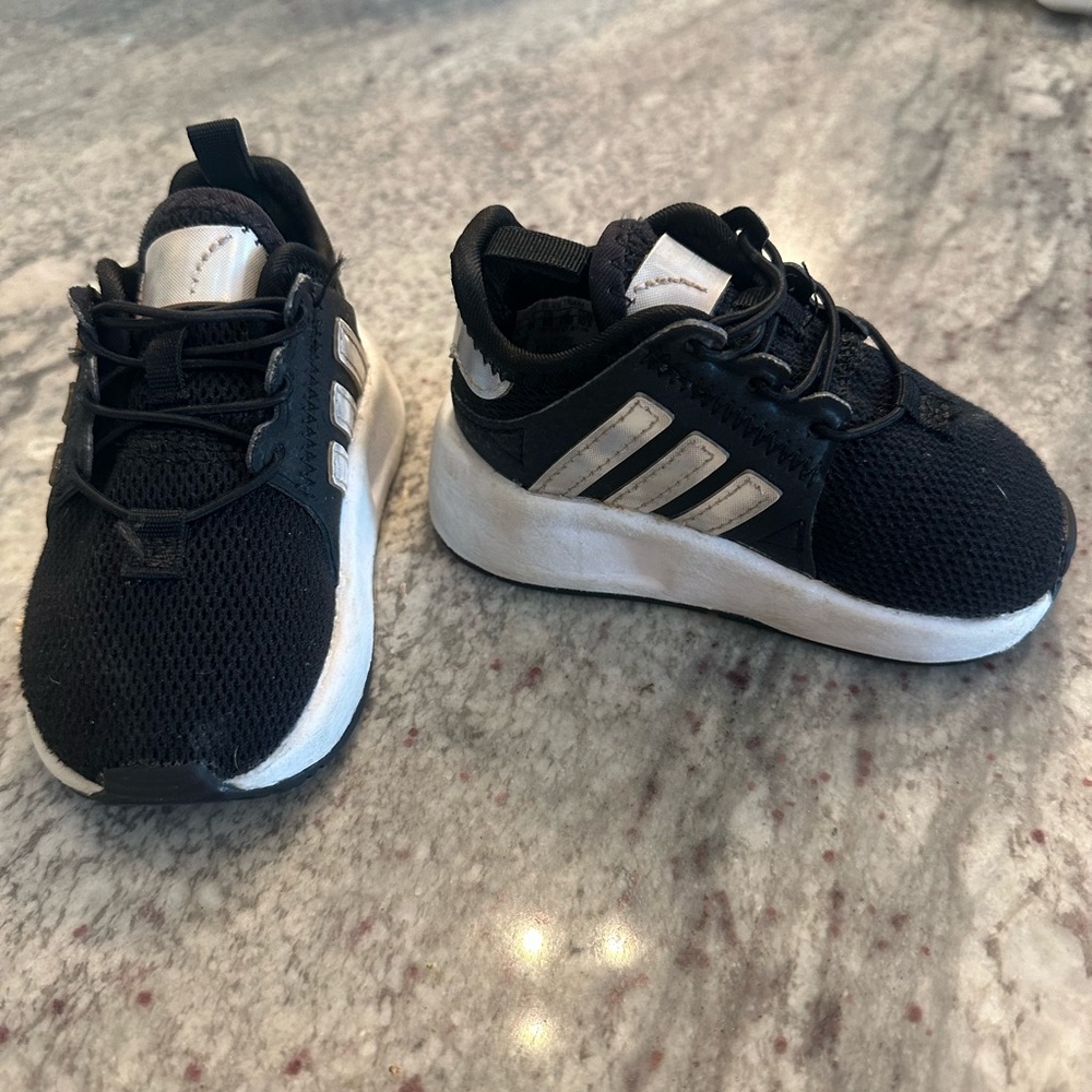 Toddler Black adidas sneakers Size 4K
